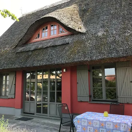 Ferienhaus *top* Reetdach Σπίτι διακοπών *